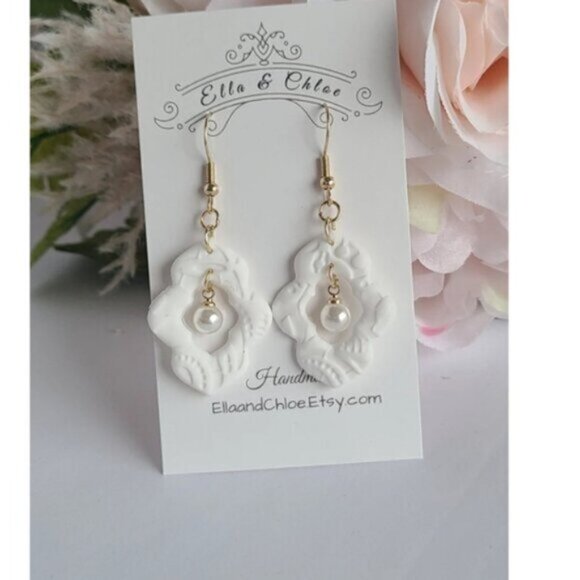 White Embossed Gold Plated Pearl Drop Lightweight Summer Bridal Dangle Earrings - Picture 2 of 6